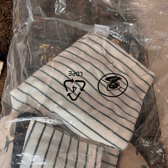 NWT - AnKo Baby - Set of 3 - baby leggings from The Bay - 12-18mth - Picture 3 of 3